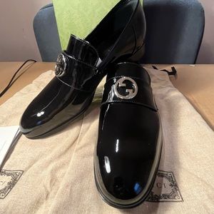 Authentic Gucci Men’s Interlocking G loafers size 7